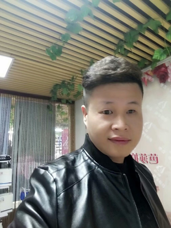 萧郎的第一张照片--深圳认干亲服务网