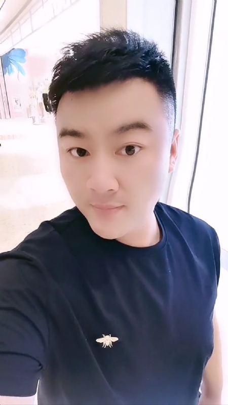 微风徐徐的第一张照片--深圳认干亲服务网