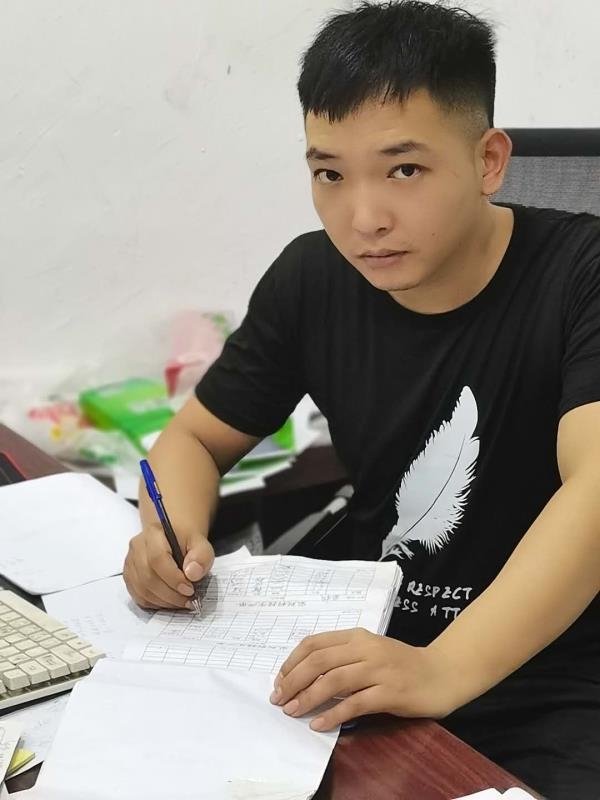 寻找另一伴的第一张照片--深圳认干亲服务网