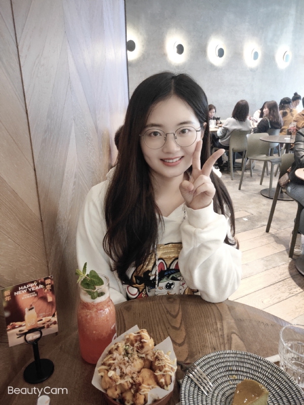 皮卡小姐的第一张照片--深圳认干亲服务网