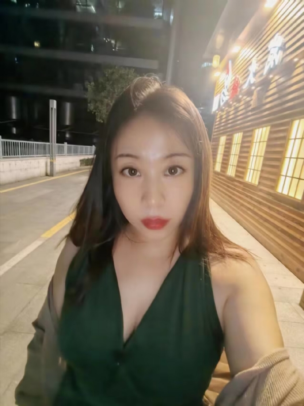 叶子青青的第三张照片--深圳认干亲服务网