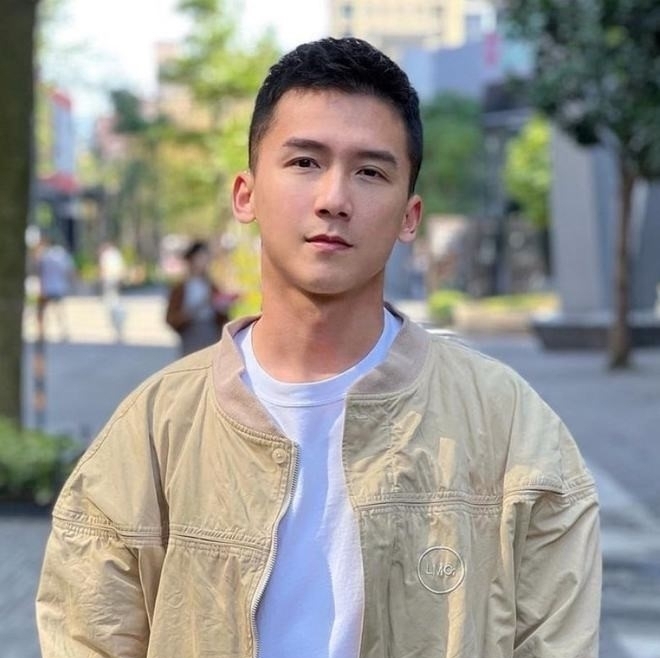 陈宥维的第二张照片--深圳认干亲服务网