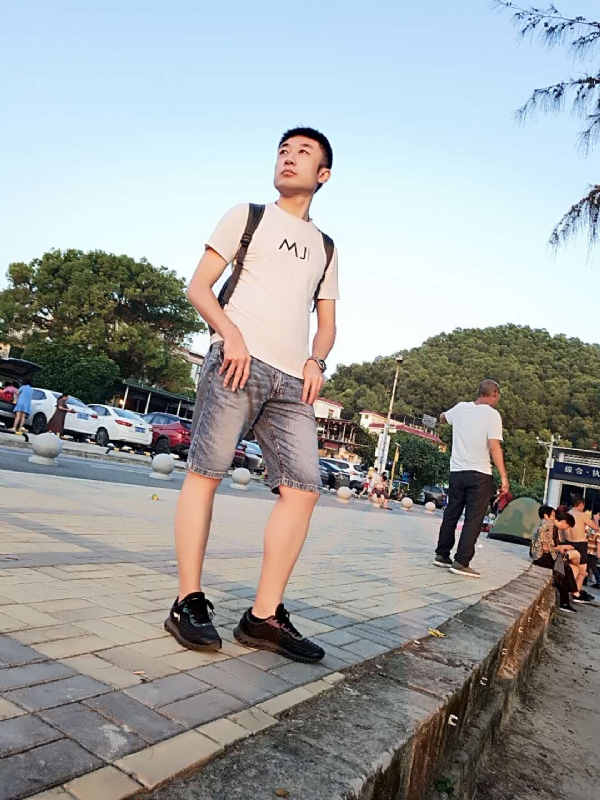 俊皓的第二张照片--深圳认干亲服务网